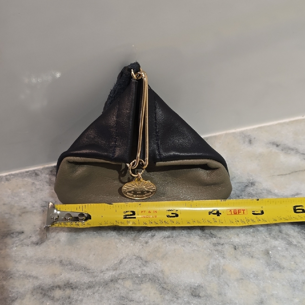 Italian Black and Tan Leather Coin Purse - Picture 3 of 10